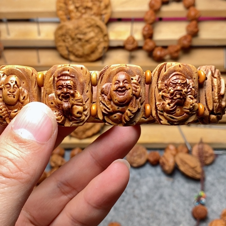 桃核雕刻神仙会手牌