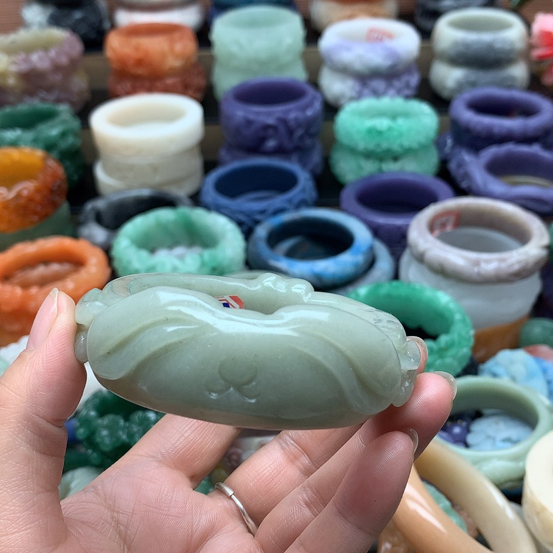 毛衣链未镶嵌石英质玉