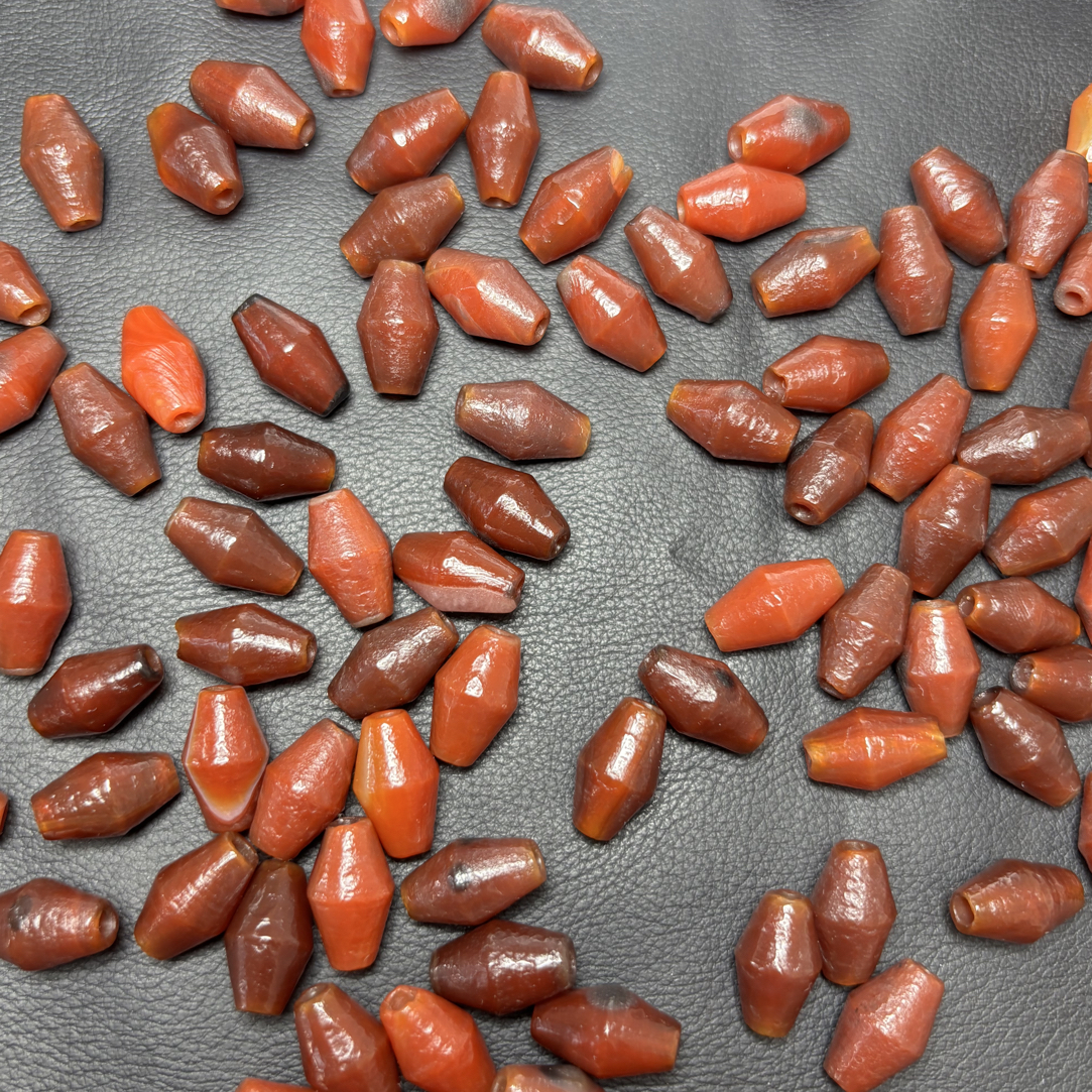 橄榄型配饰散珠随机发1颗包邮不退换