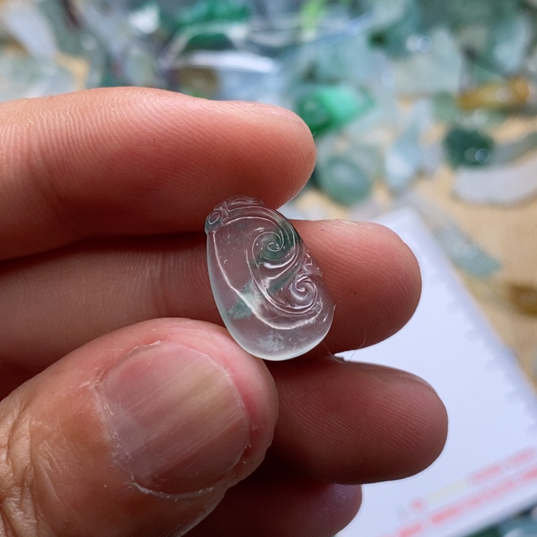 定制翡翠未镶嵌翡翠