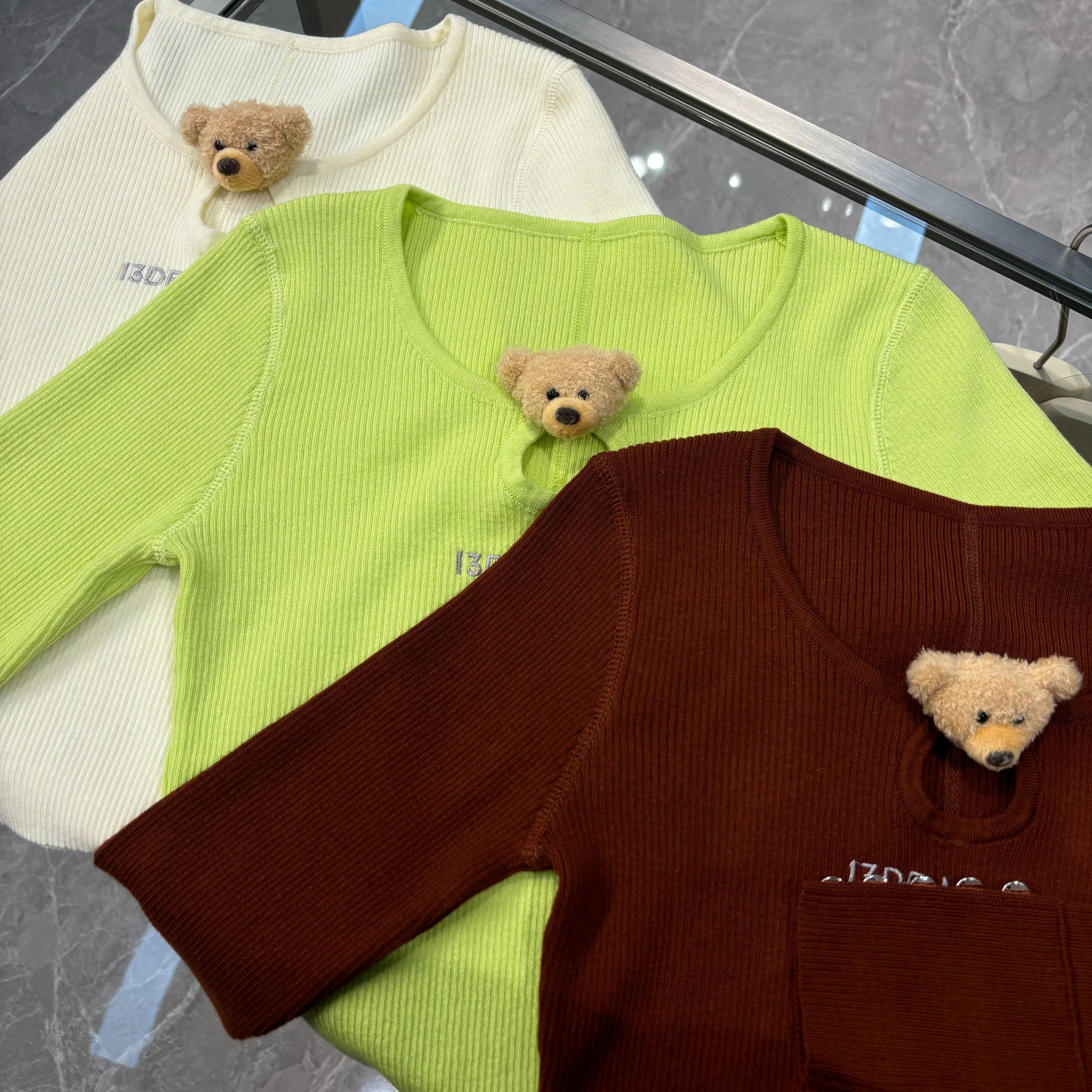 【YU·PP】（033）小众小锁骨性感千金小刺绣内搭针织毛衣（P0208）