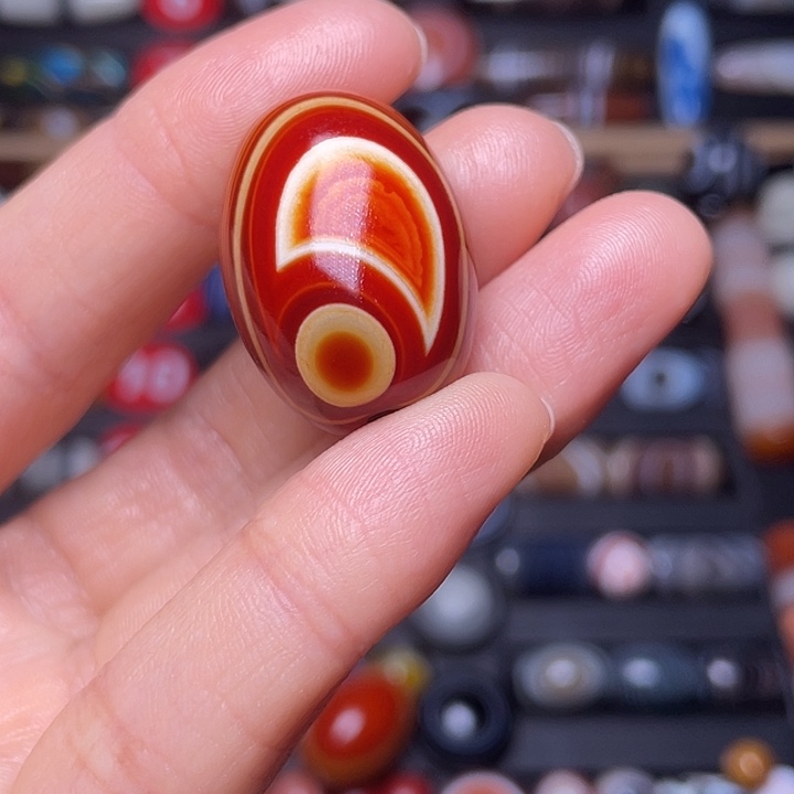 大***空玛瑙/玉髓未镶嵌颈饰挂坠