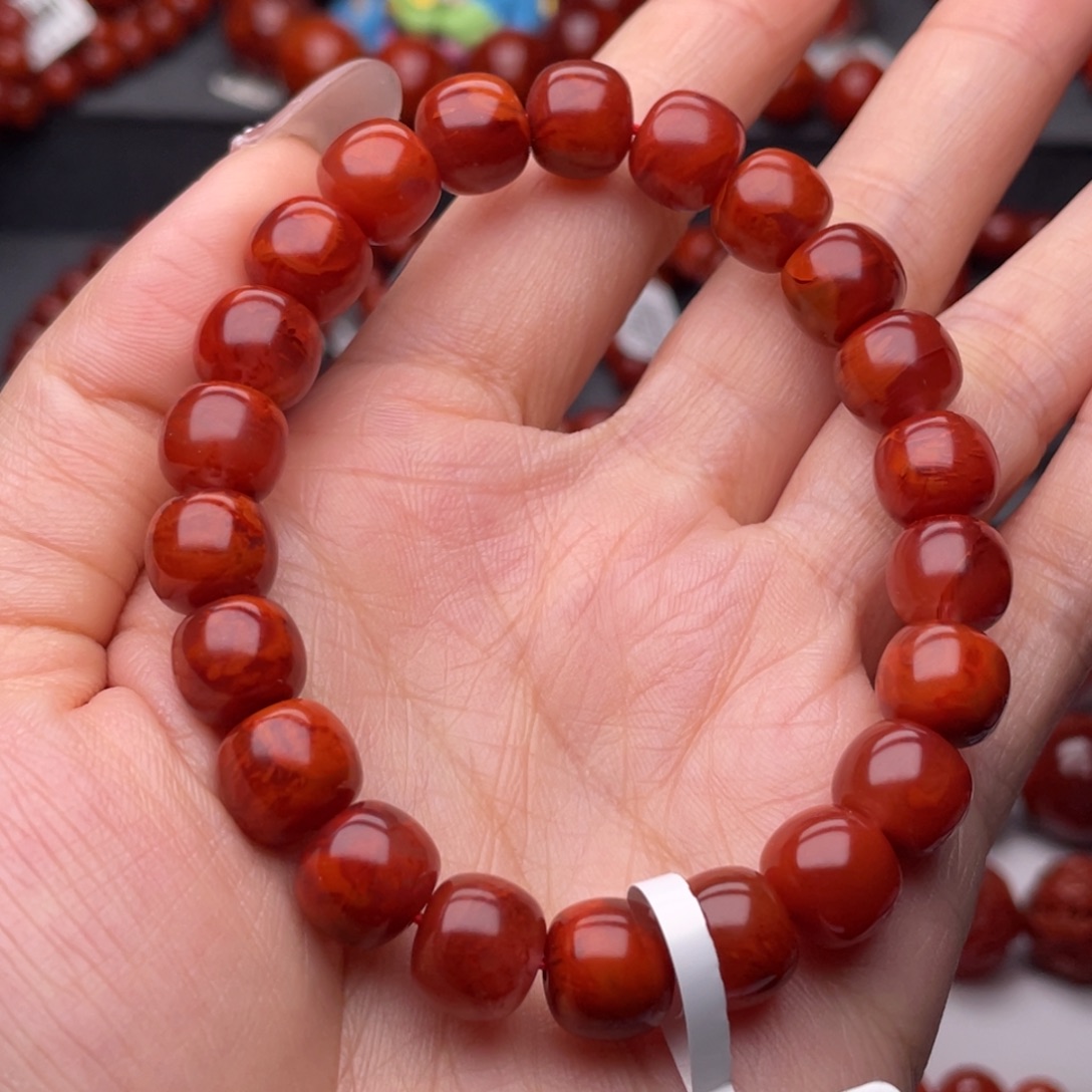 吾***㈥南红玛瑙未镶嵌手链（原矿）9mm高品瓦西牛血火焰老型手串