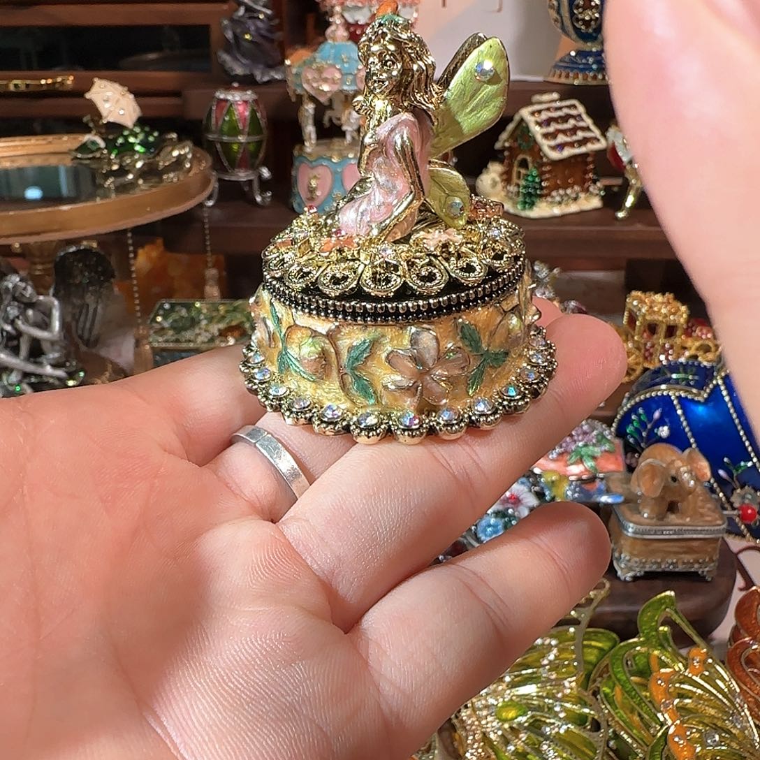 手工制品请勿吹毛求疵