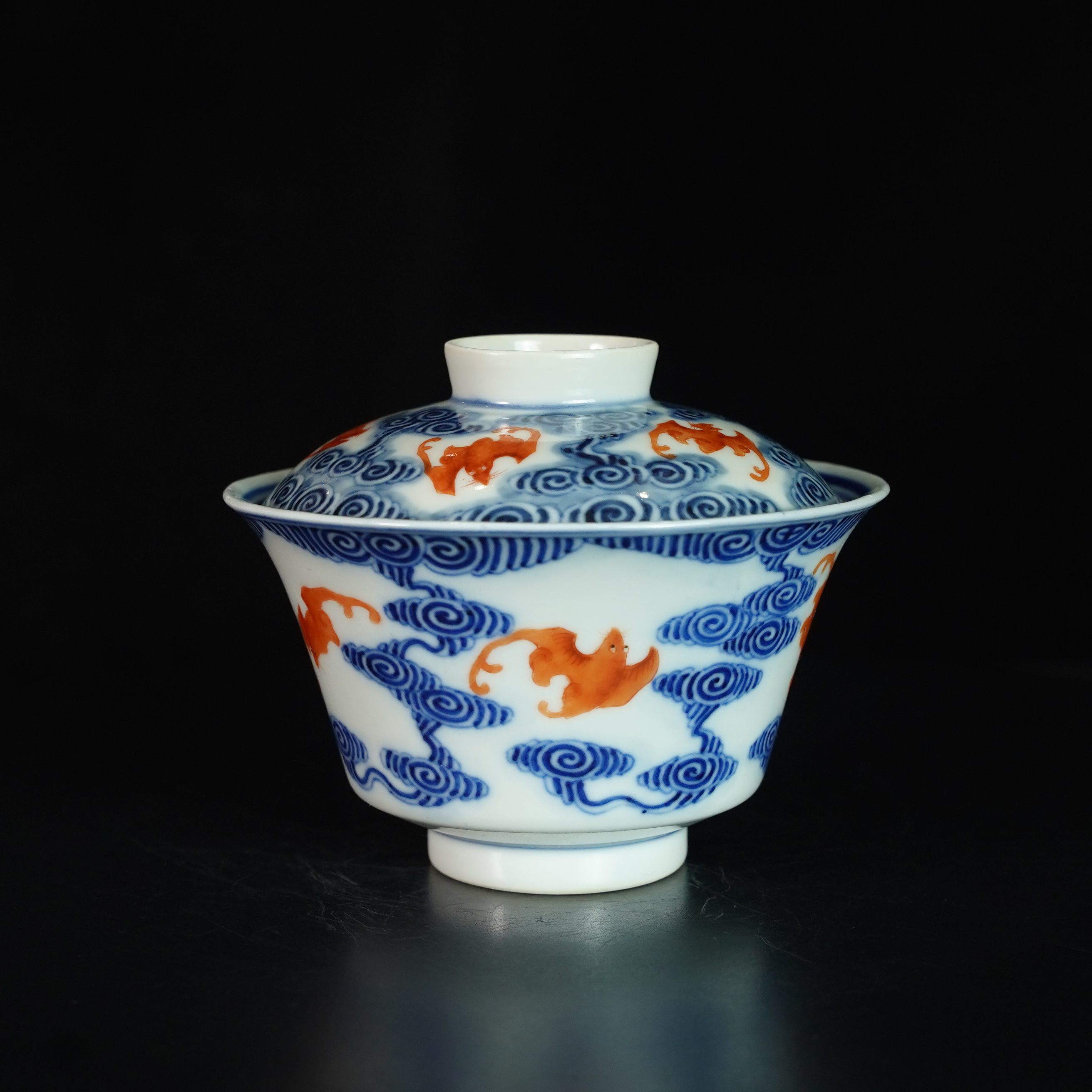 清光绪洪福齐天青花矾红盖碗【古董拍卖】