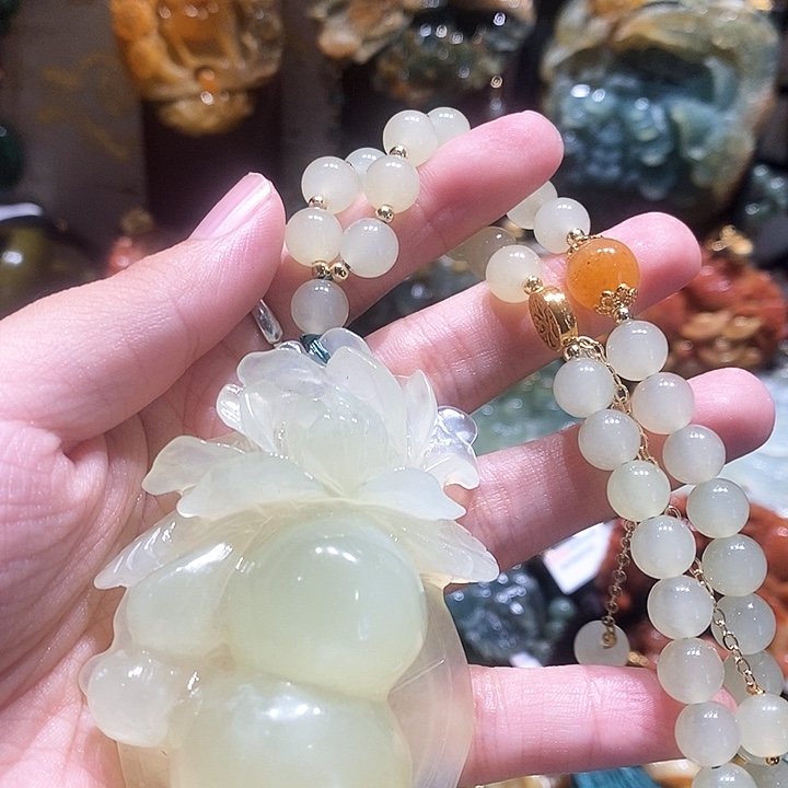 岫玉未镶嵌毛衣链