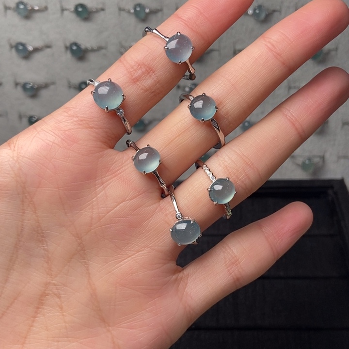 翡翠未镶嵌戒指福利