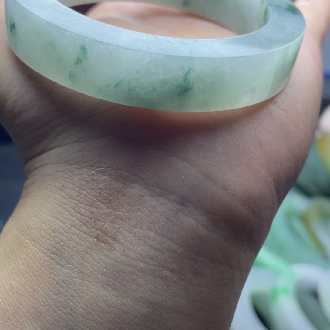 用***.定制翡翠未镶嵌缅A翡翠多样发一