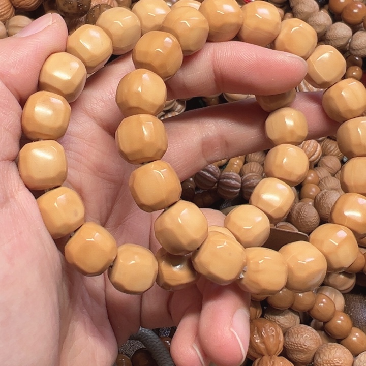 1左右星耀六方手串单圈