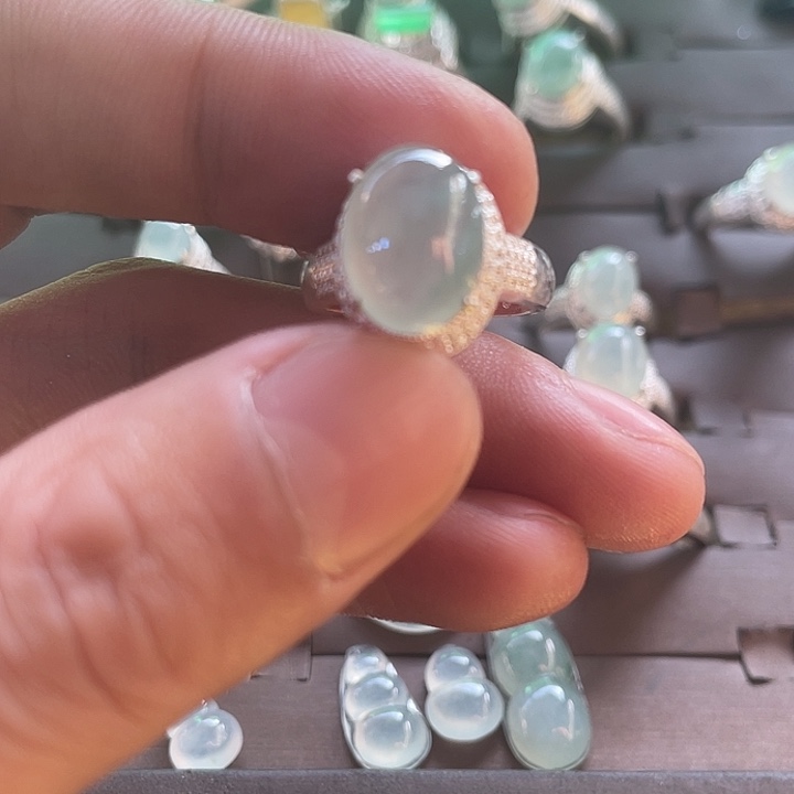 定制翡翠未镶嵌蛋面