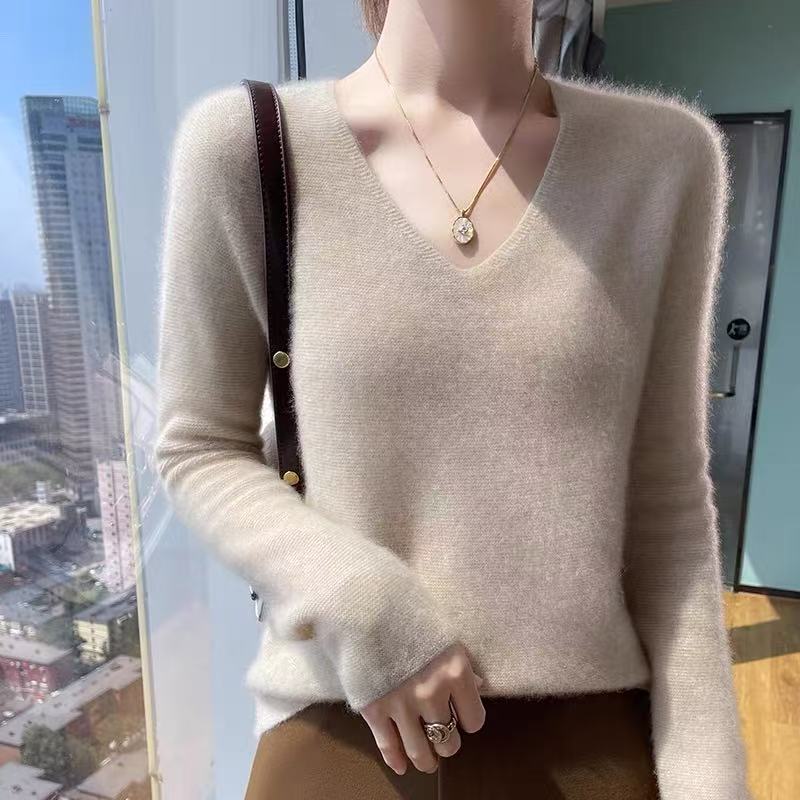 新款100纯羊绒衫女秋冬宽松大码mm内搭显瘦毛衣百搭V领针织打底衣