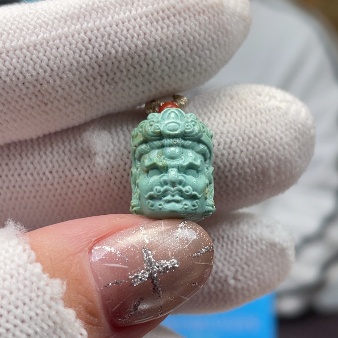 绿松石未镶嵌挂件