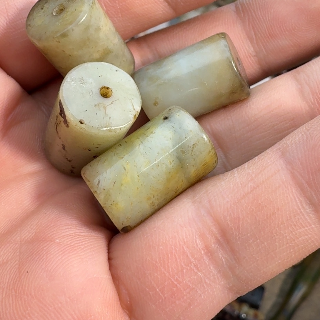 玩***事和田玉（糖玉）未镶嵌挂件
