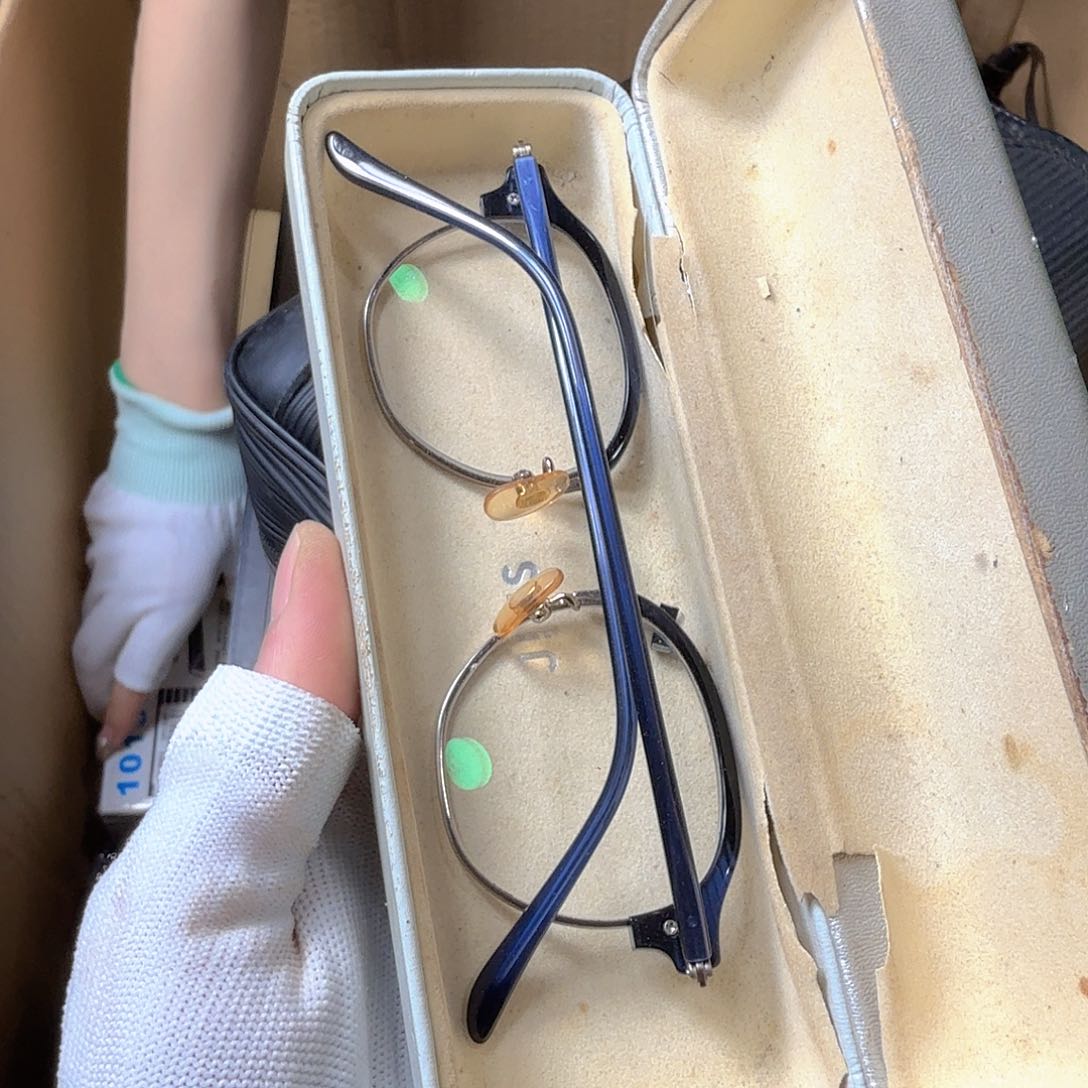 H***8中古商品，瑕疵品，不保好坏。287