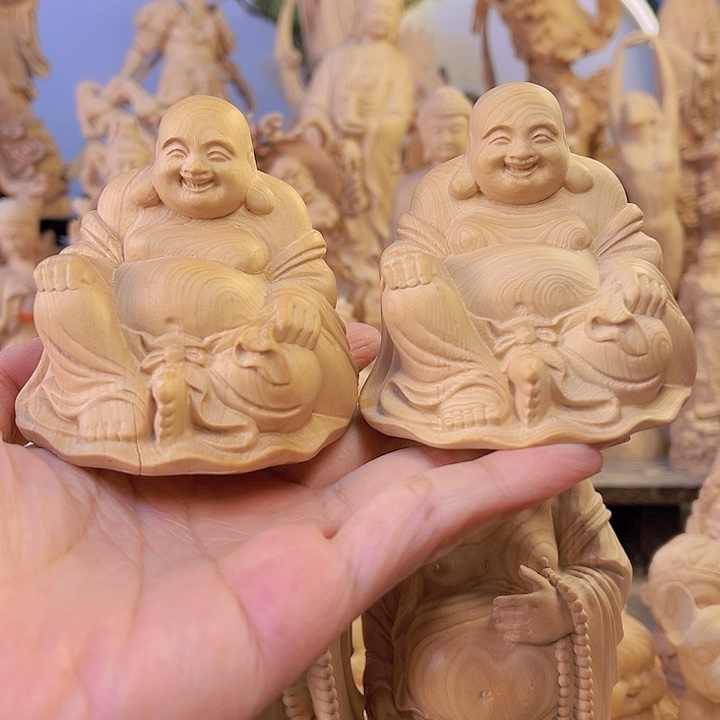 木我***8小叶黄杨木6.5高坐弥勒佛2个有瑕