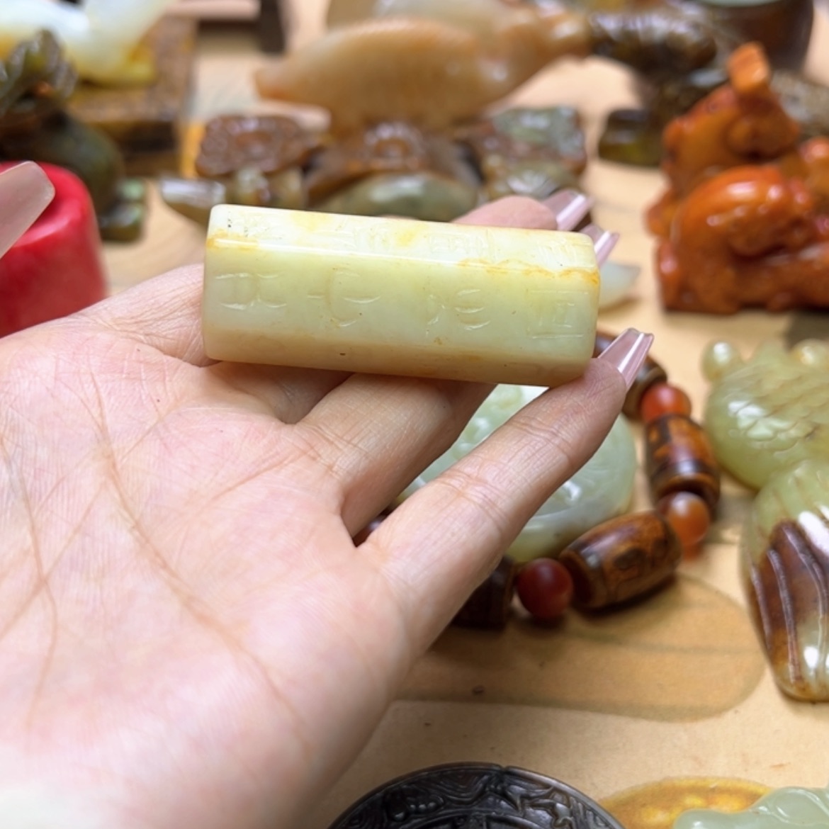 【闪购商品】蛇纹石玉颈饰未镶嵌
