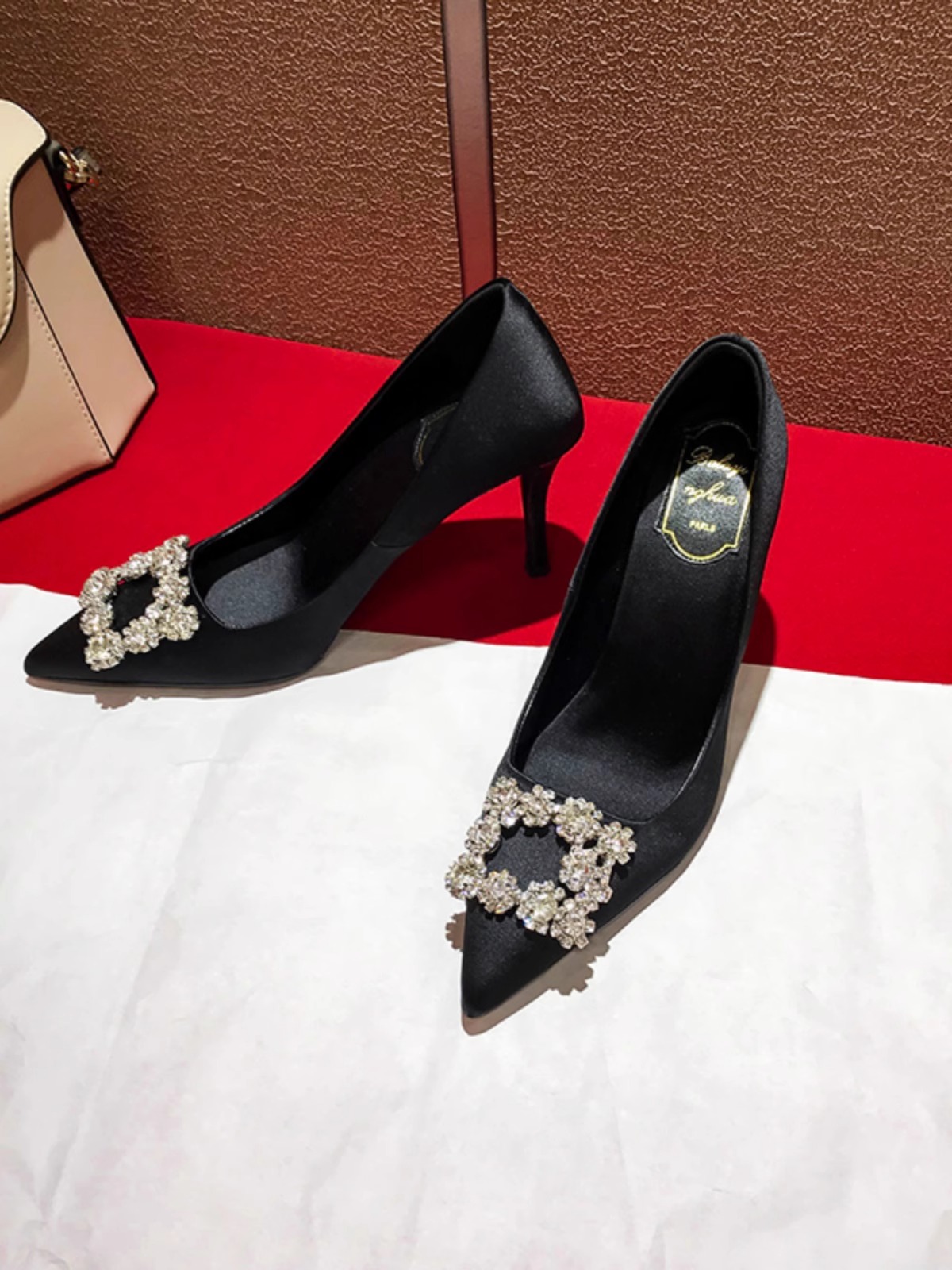 黑色方扣水钻高跟鞋细跟浅口气质名媛高级感绸缎尖头单鞋女平底