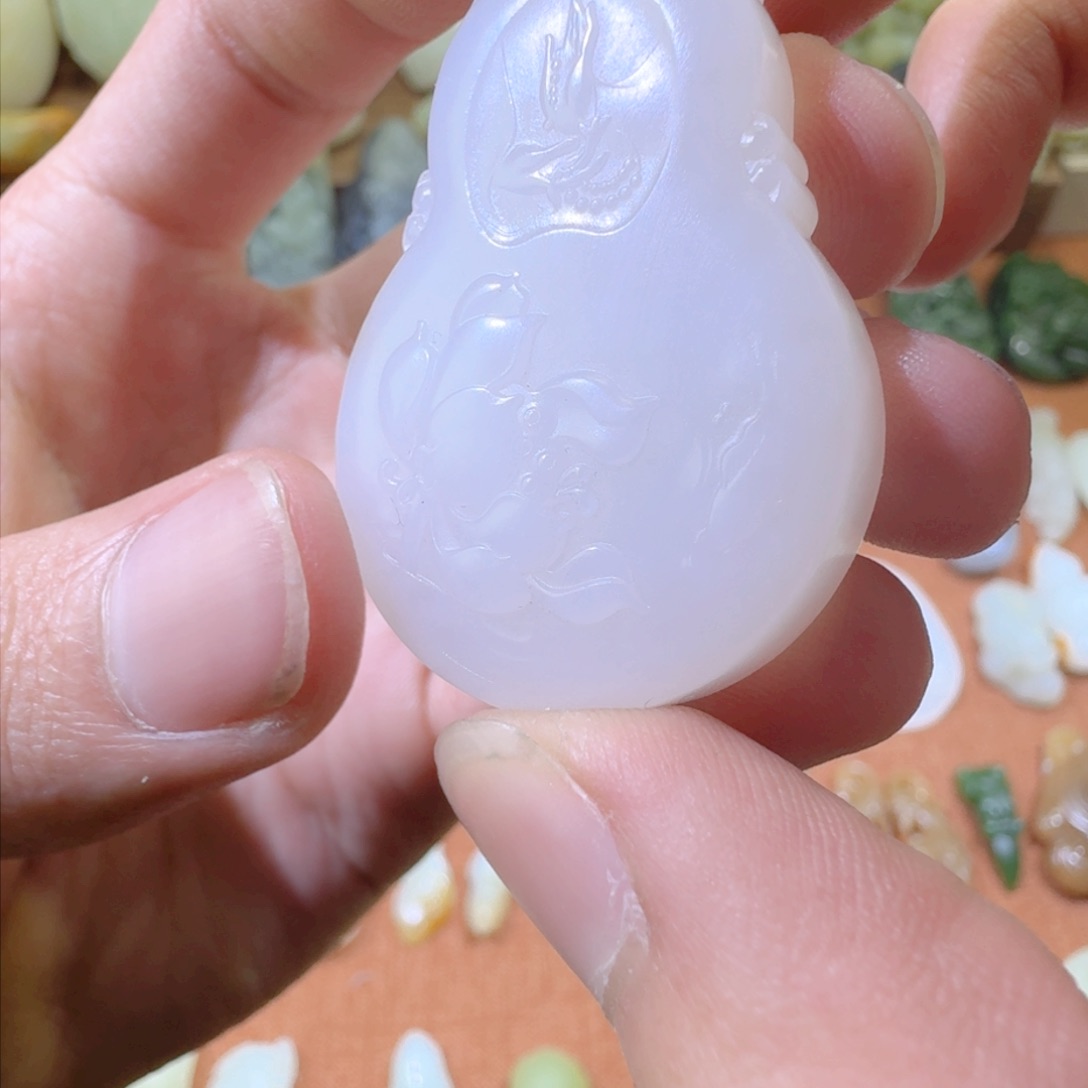 和田玉吊坠(赠链)未镶嵌