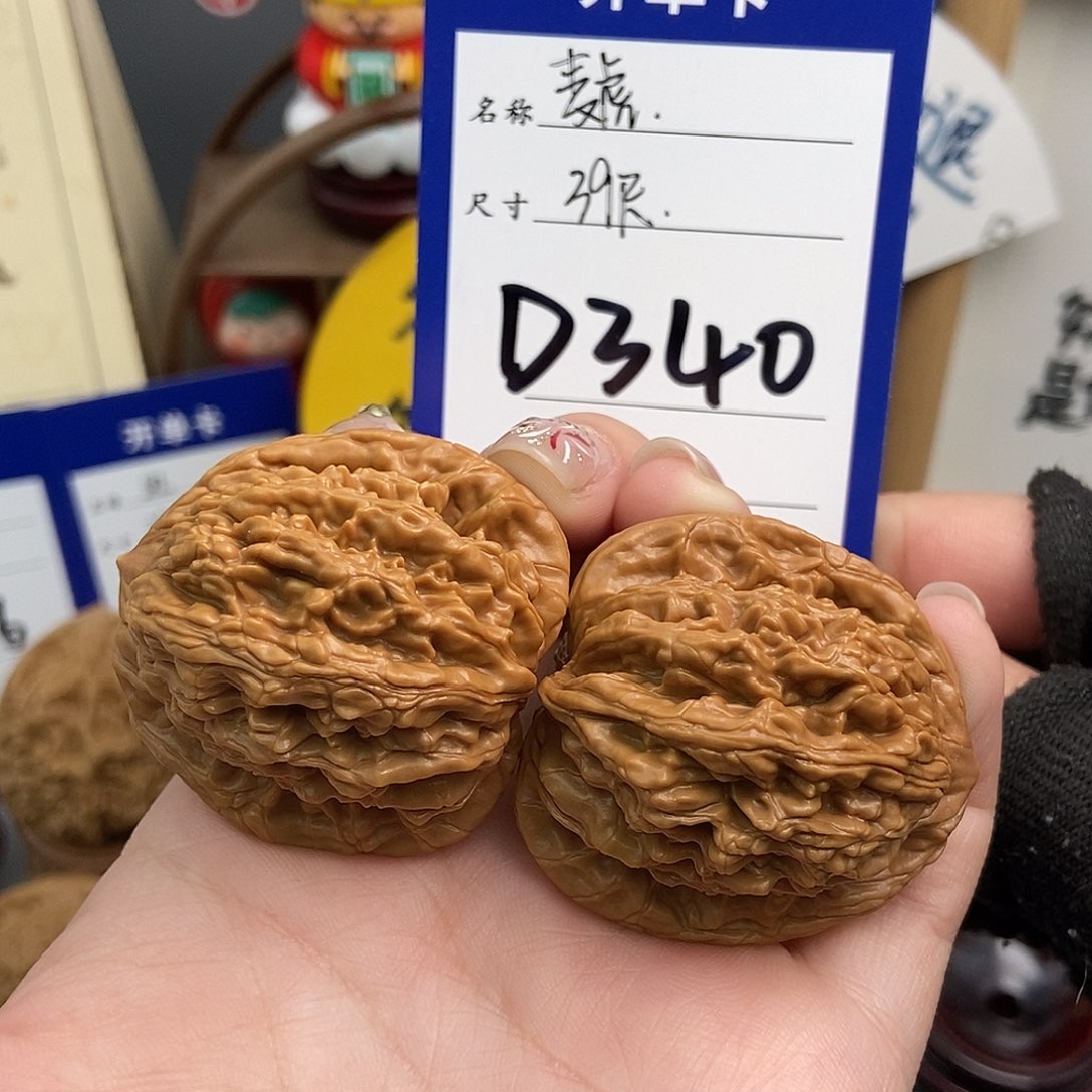 文玩核桃吊坠39麦穗虎头