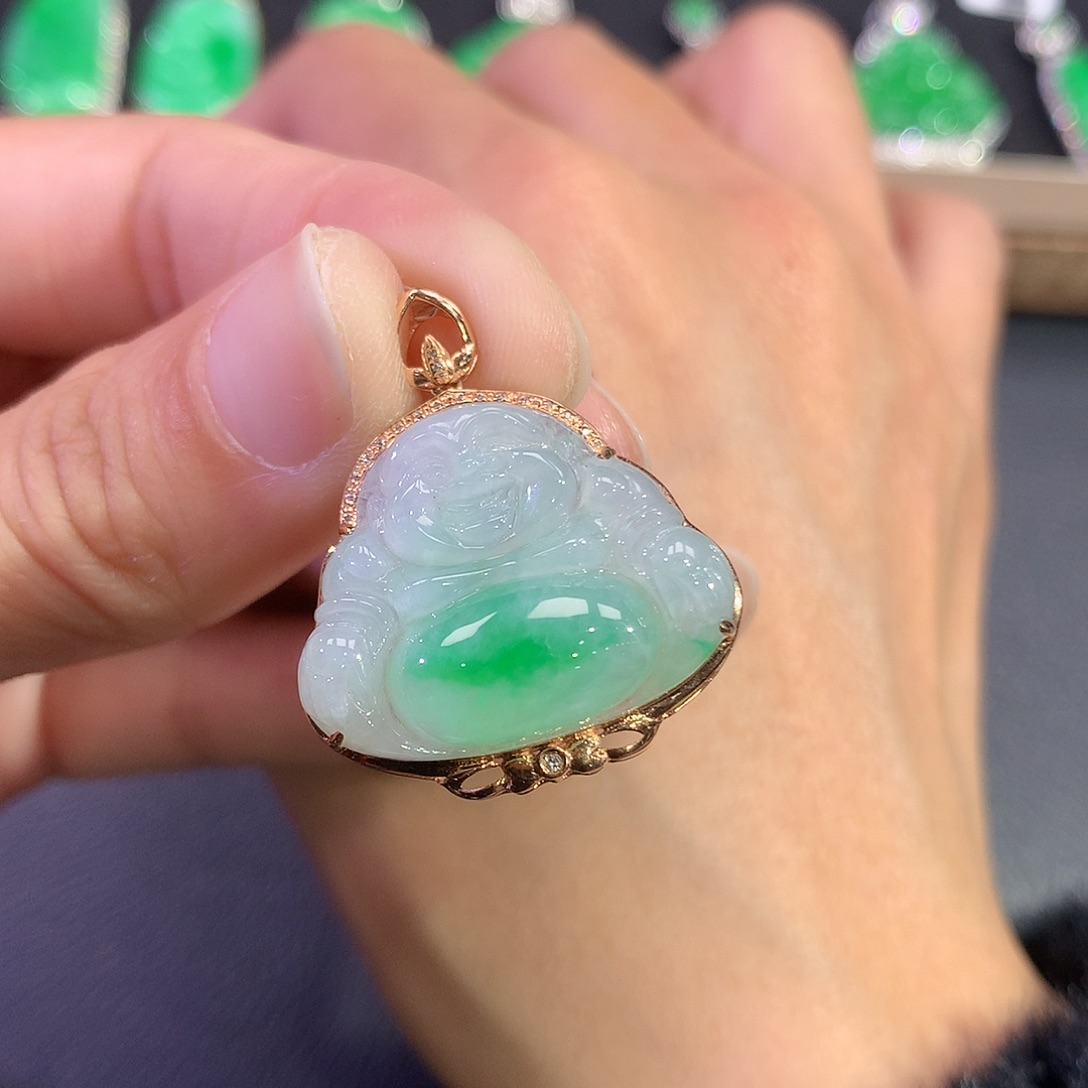 翡翠吊坠(赠链)18K金镶嵌