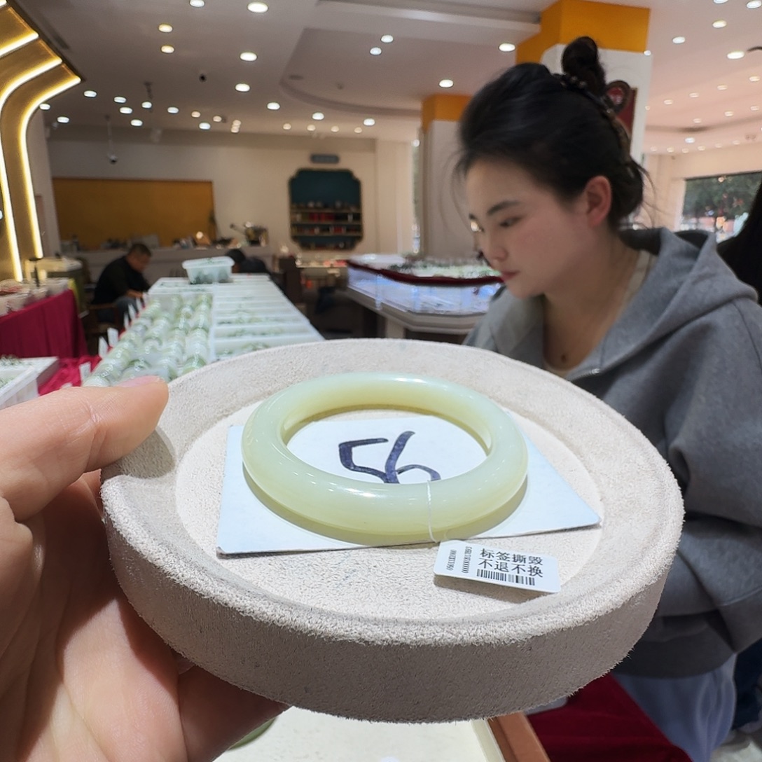 和田玉未镶嵌手镯291