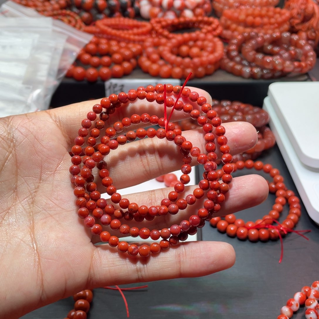 南红玛瑙手链未镶嵌
