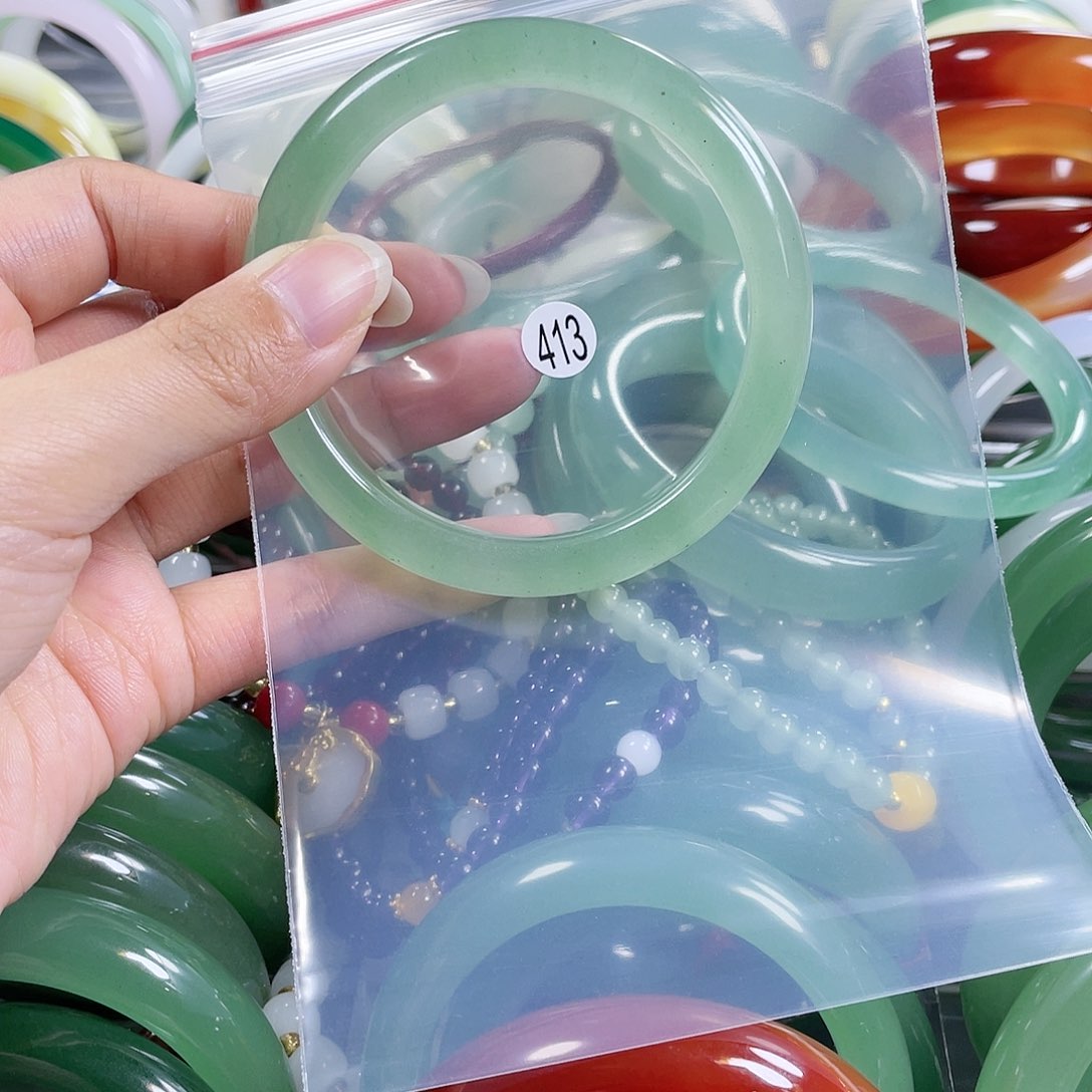 石英质玉手镯未镶嵌59