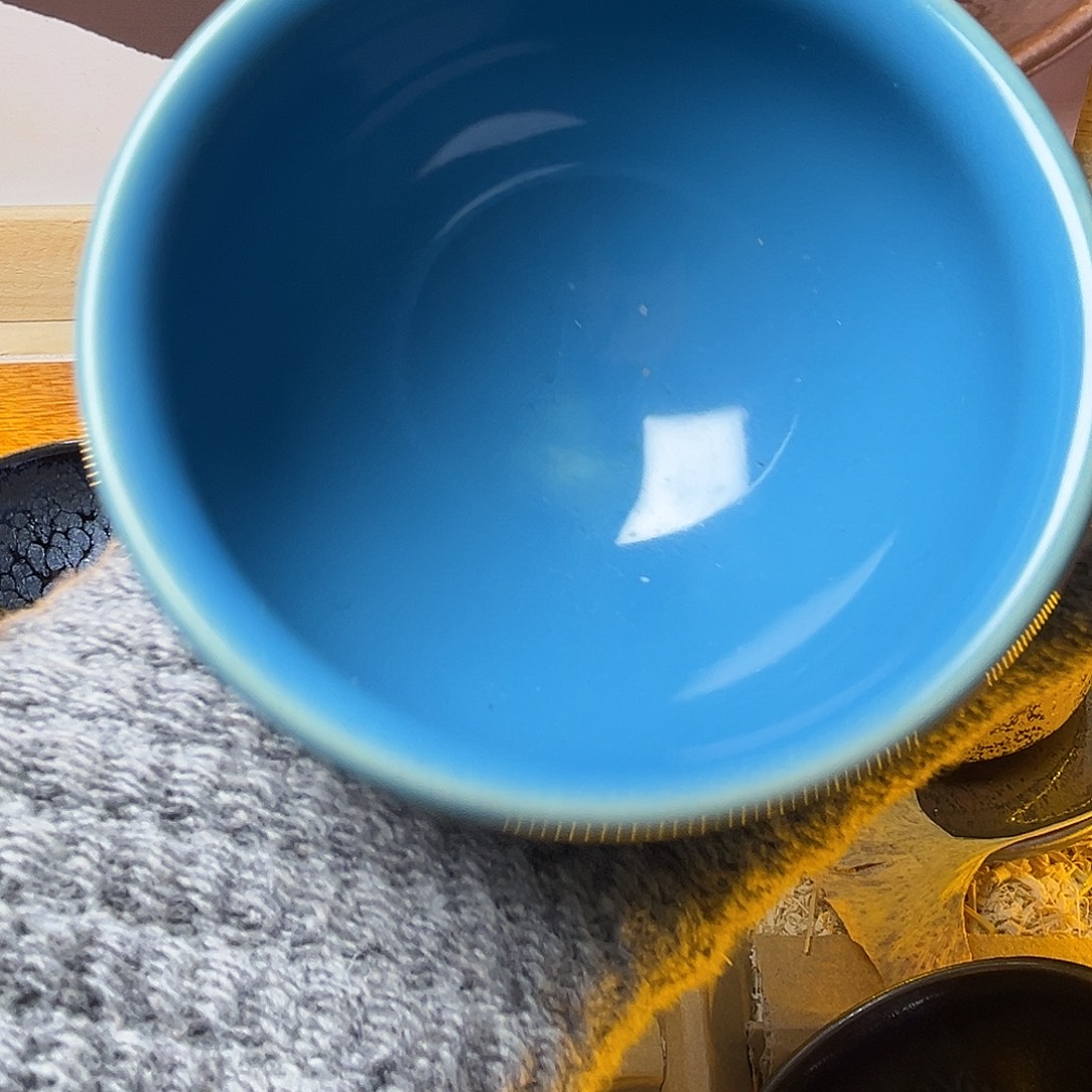 茶盏我不敢看电视你要干