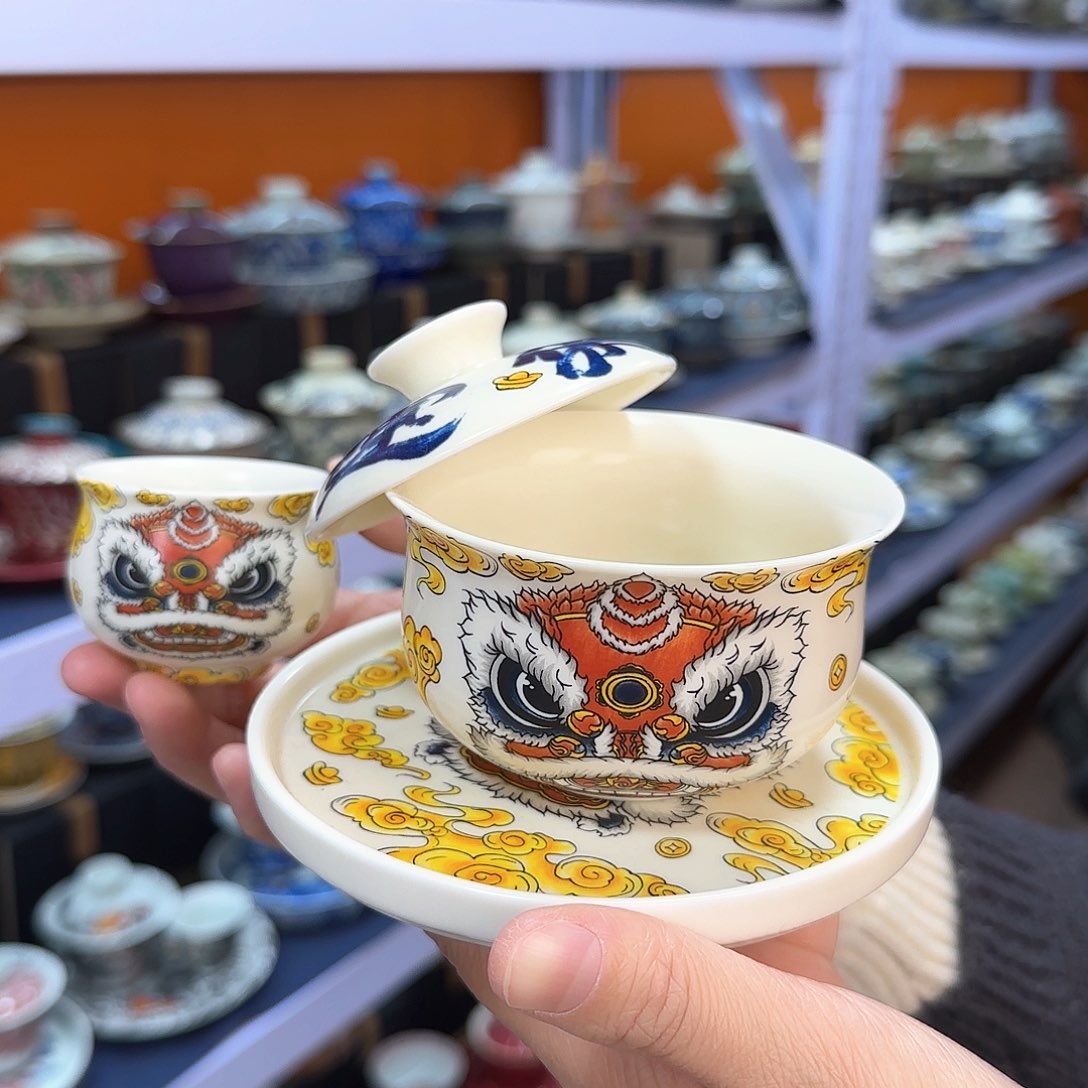 瓷片他也没有和别的女孩