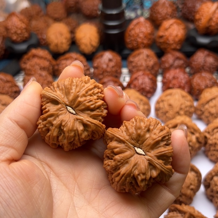 桃核吊坠金***娃个哥哥哥哥