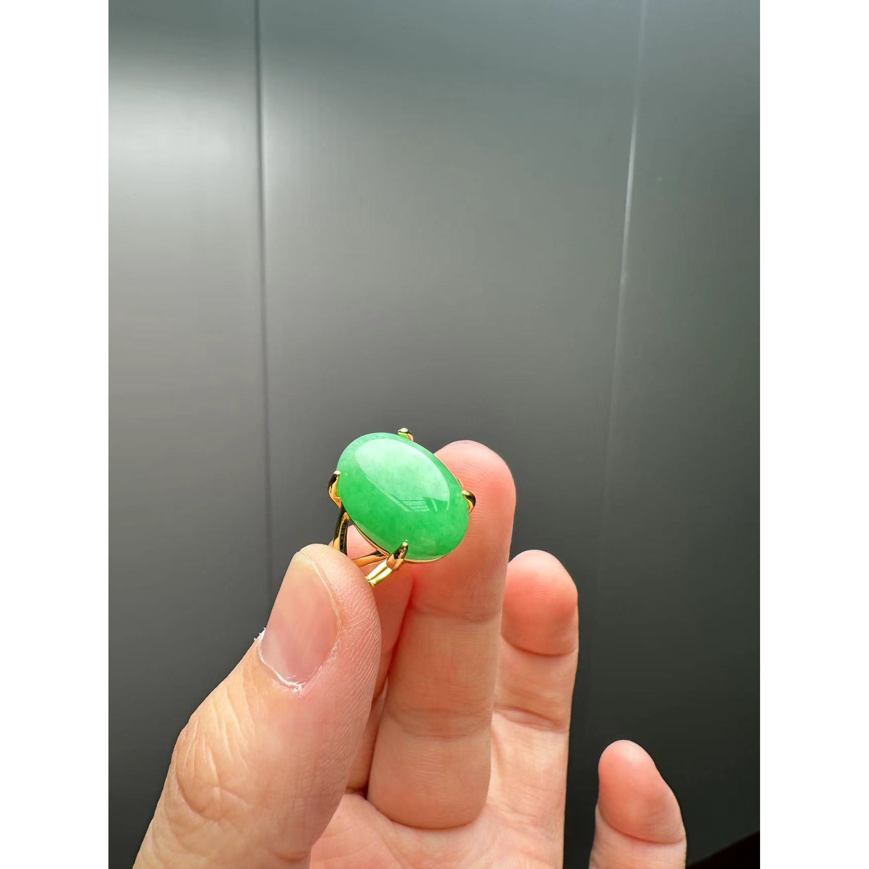 翡翠14k小鸽子蛋戒指