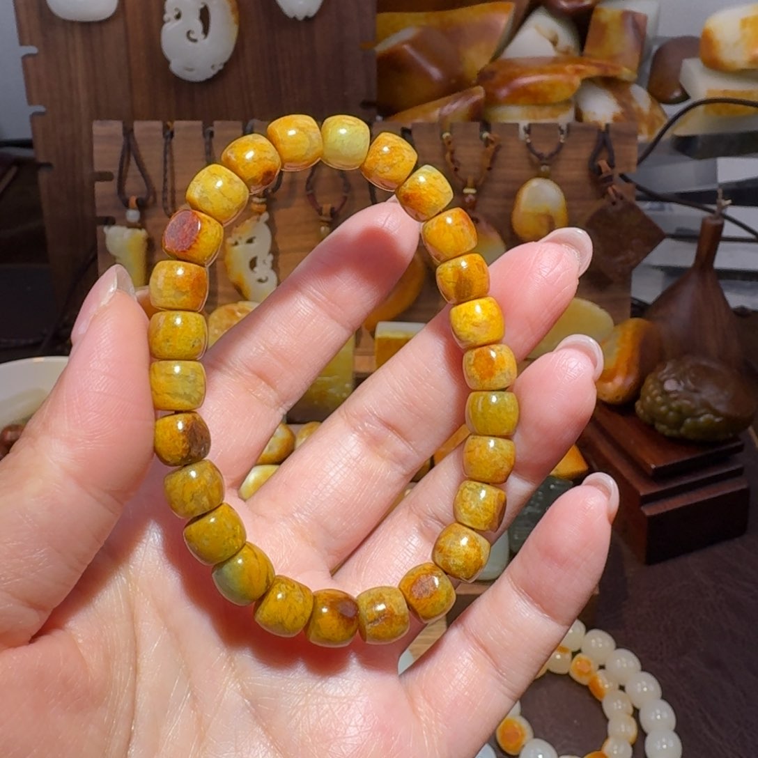 和田玉未镶嵌颈饰惜*