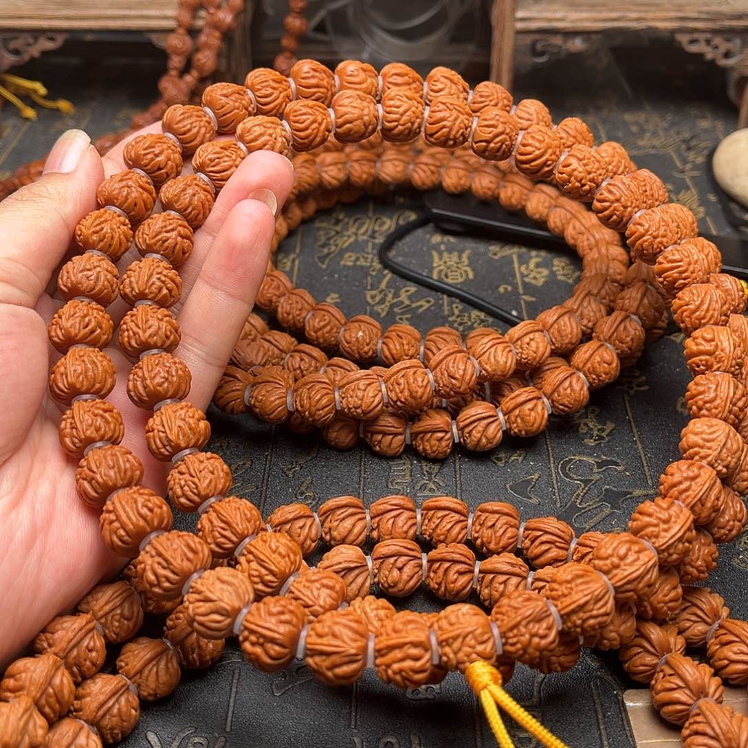 吊坠桃核金蟾薄挂