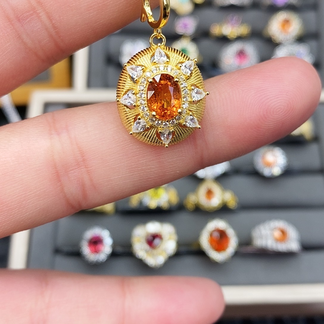 吊坠(赠链)石榴石银S925镶嵌