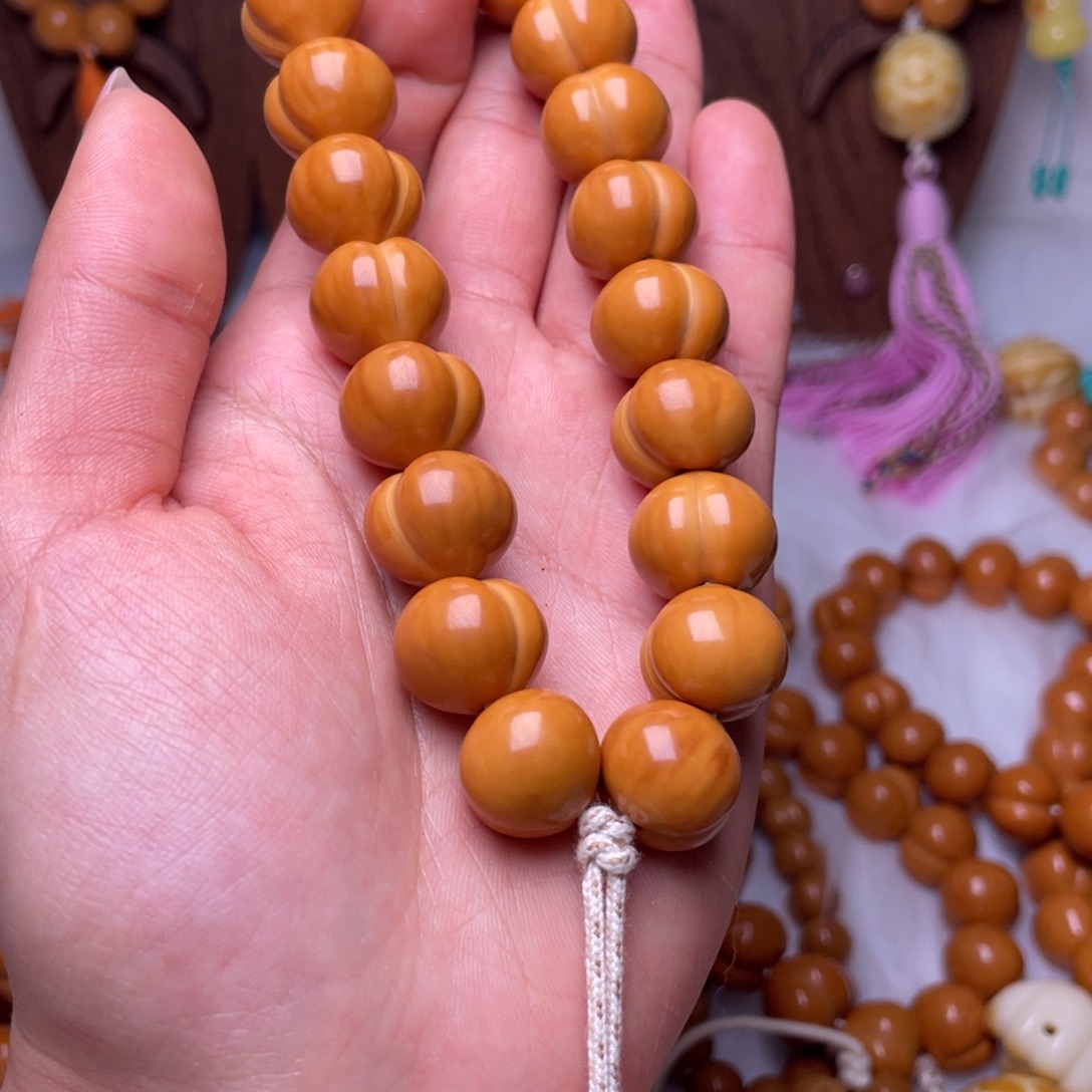 铿****吊坠猴头核桃15手工柯基屁桃手持