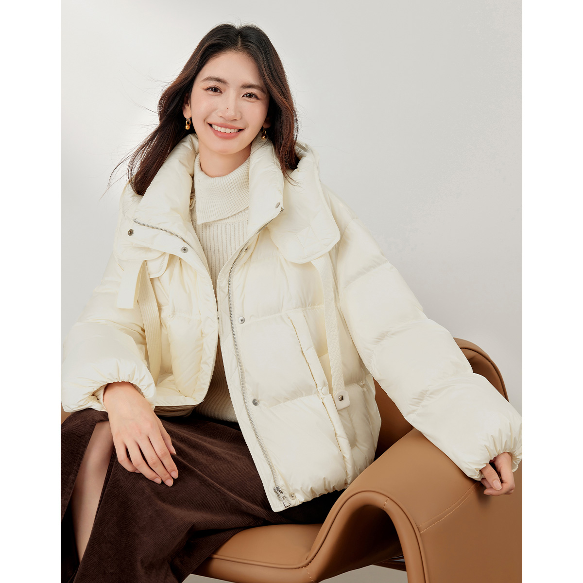 【主播专属】朗文斯汀连帽设计感立领羽绒服DTMA4509B1273