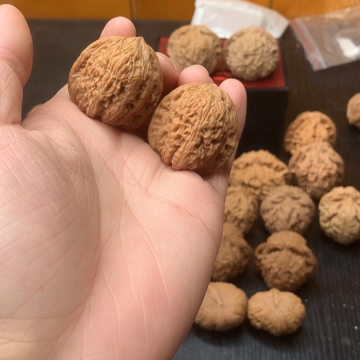 吊坠文玩核桃34全家福绣球