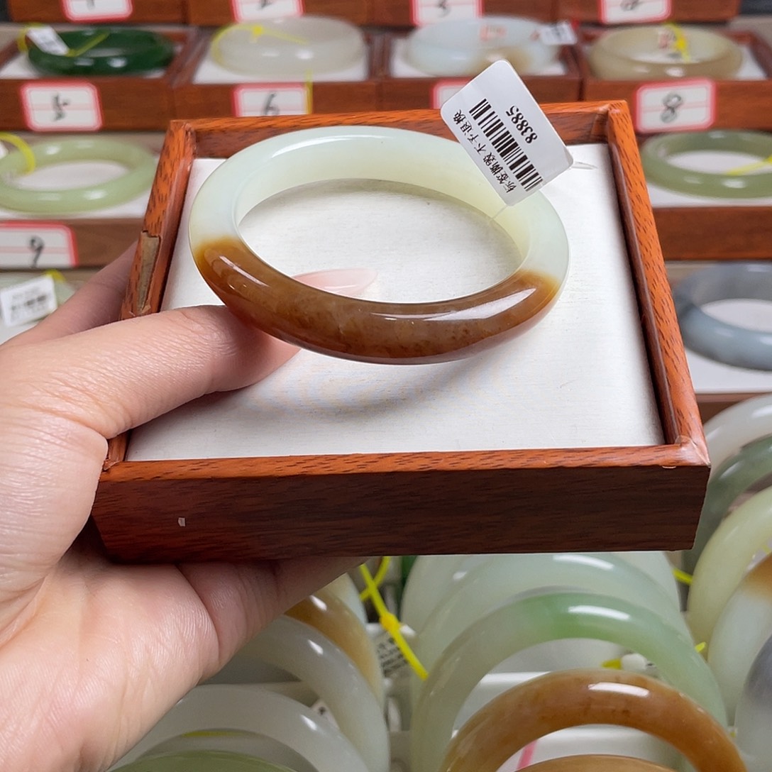 【闪购商品】和田玉未镶嵌手镯