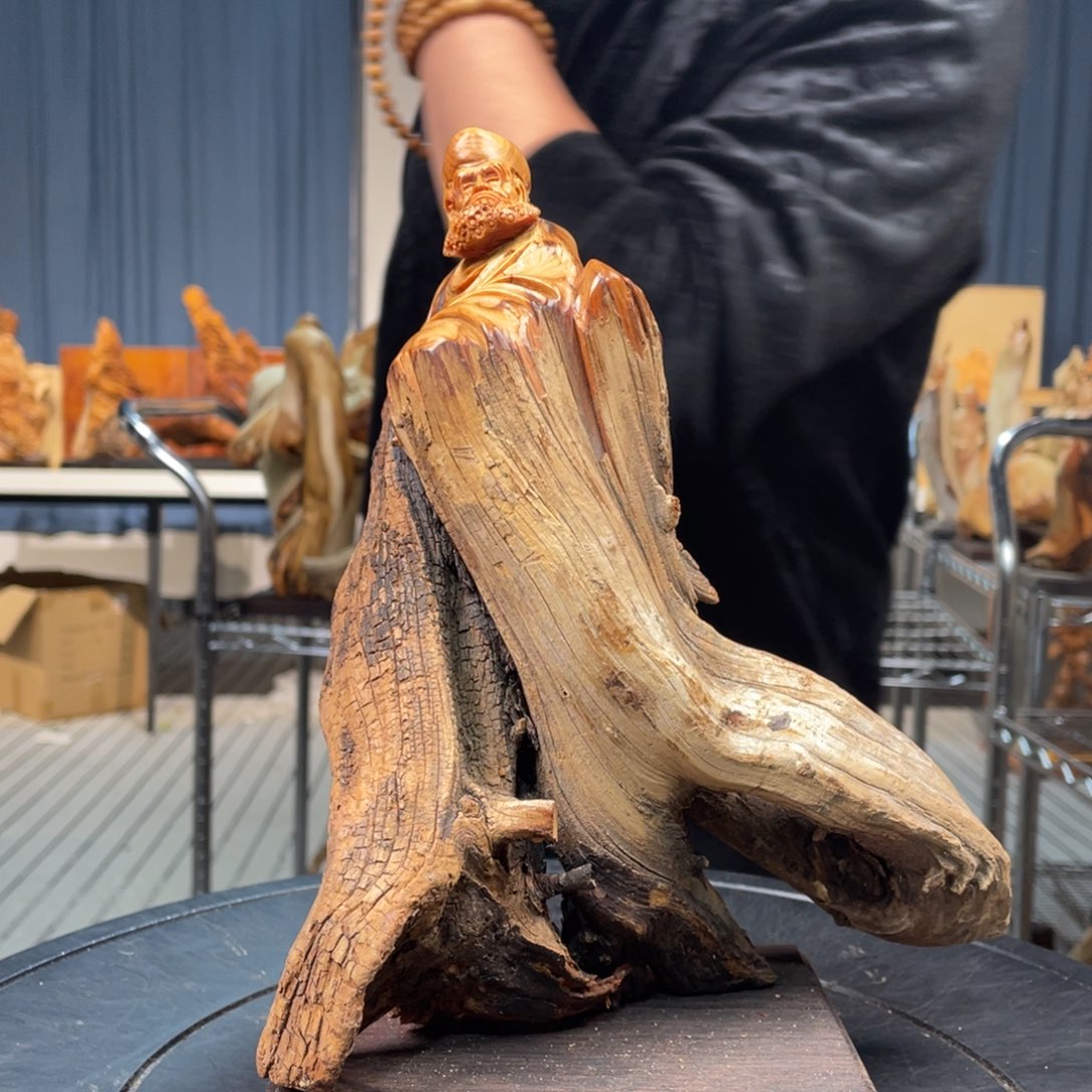 柏木（崖柏）随型摆件