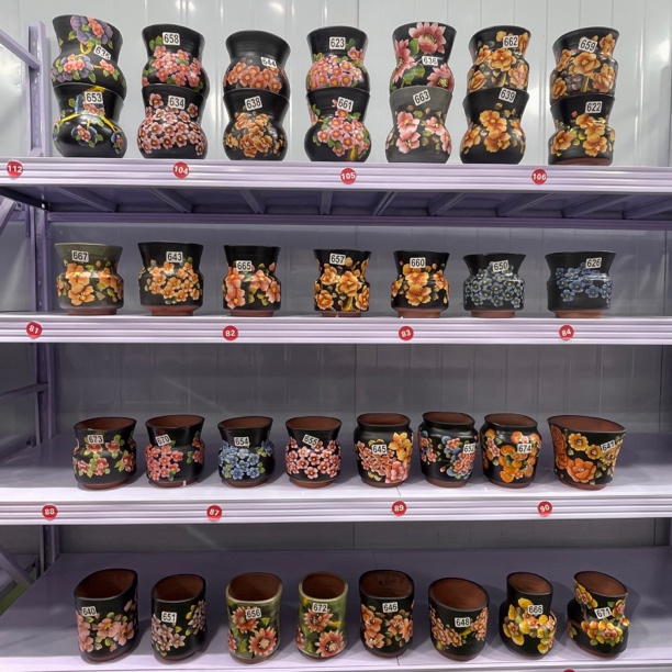 黑底韩盆系列手绘花盆，内口径8.5-13高9-15左右，红陶材质，透气好