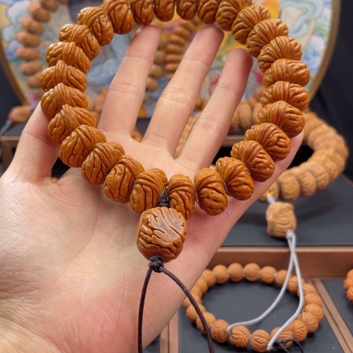 桃核手串张*龙纹桃核大肠