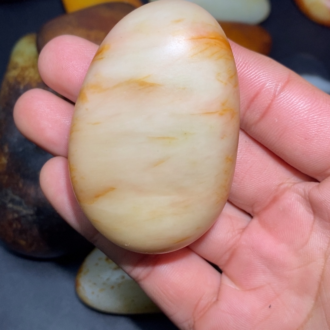 和田玉未镶嵌珠宝奇石