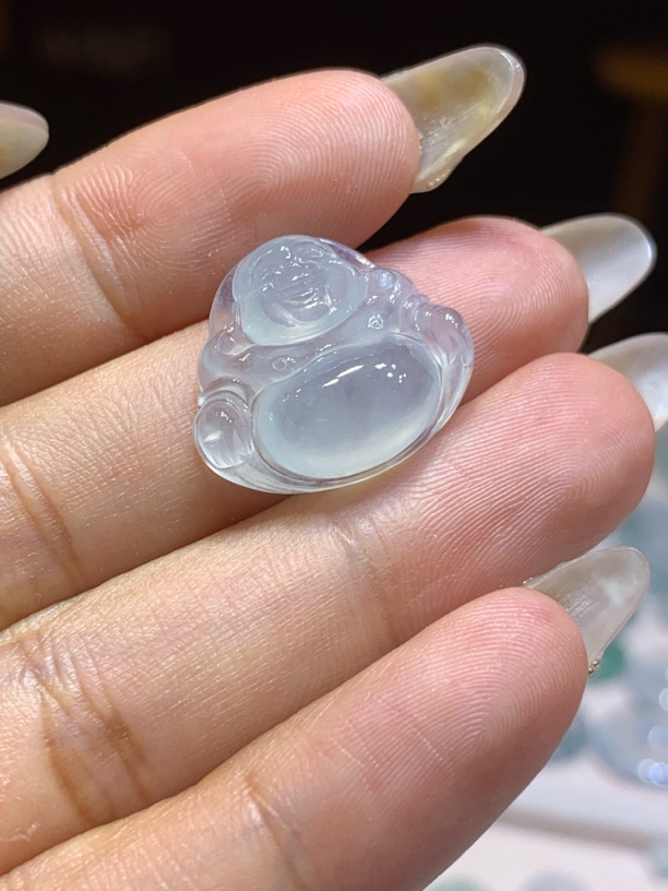 缅甸天然翡翠A货，种好冰佛公，体型肥嘟嘟尺寸18.1/20.9/6.4