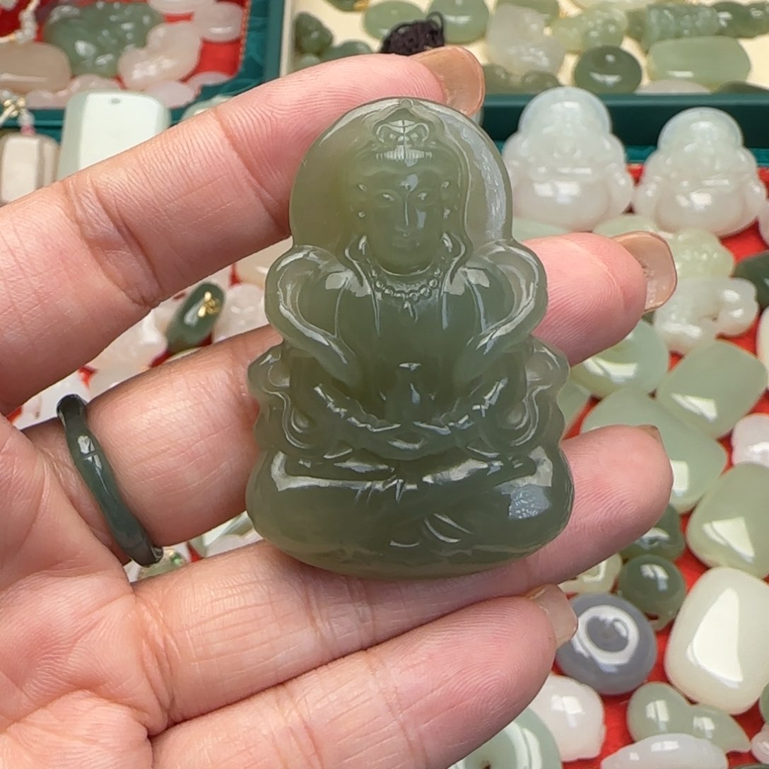 和田玉颈饰未镶嵌s****、