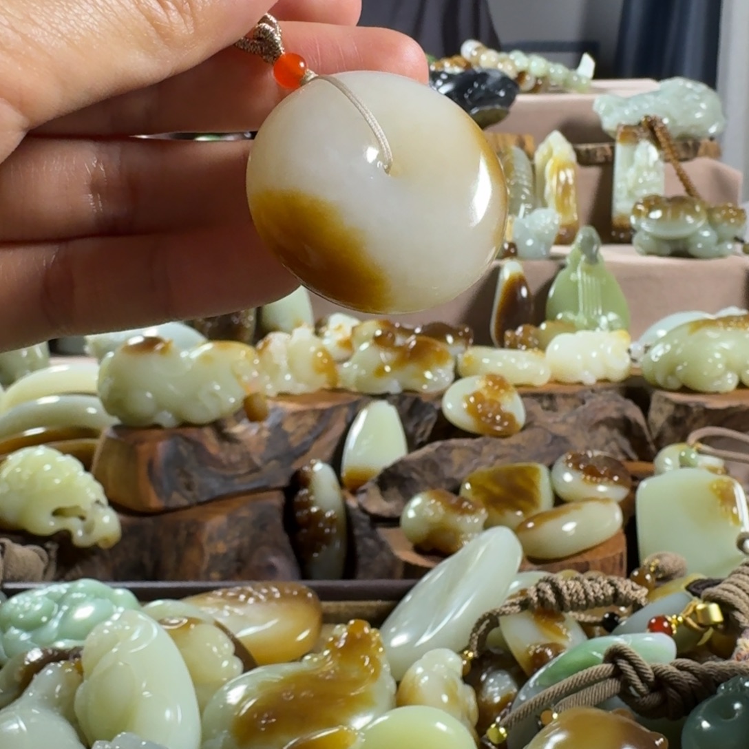 和田玉（糖玉）未镶嵌手链