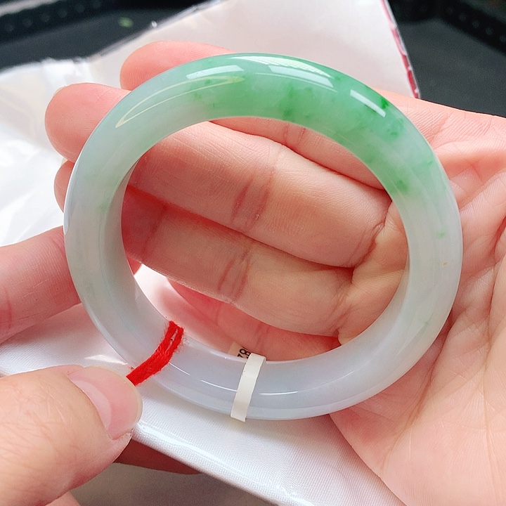 翡翠手镯未镶嵌手镯54