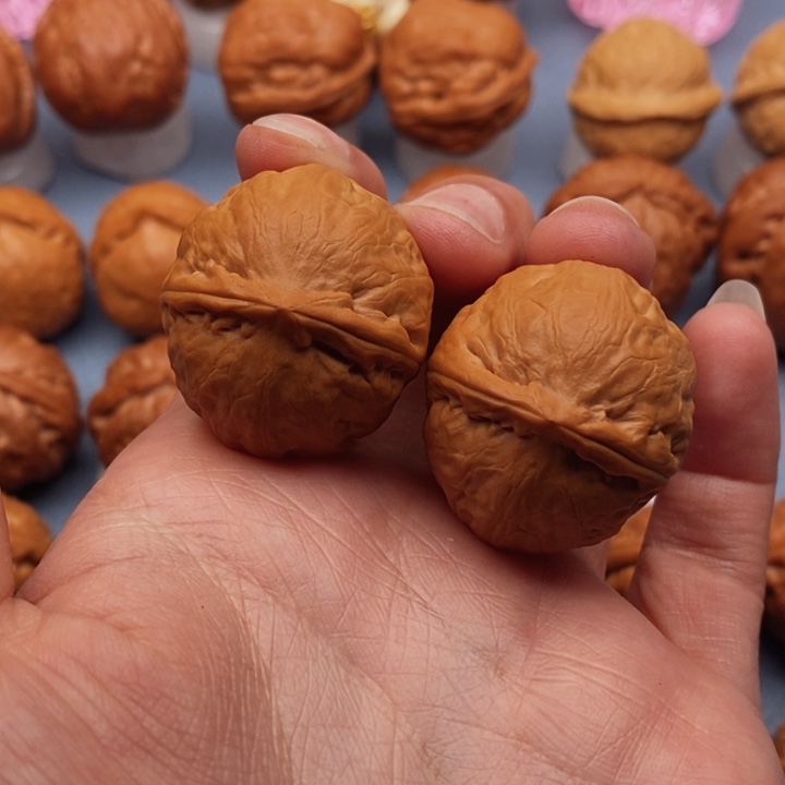 文玩核桃把件赤霞珠