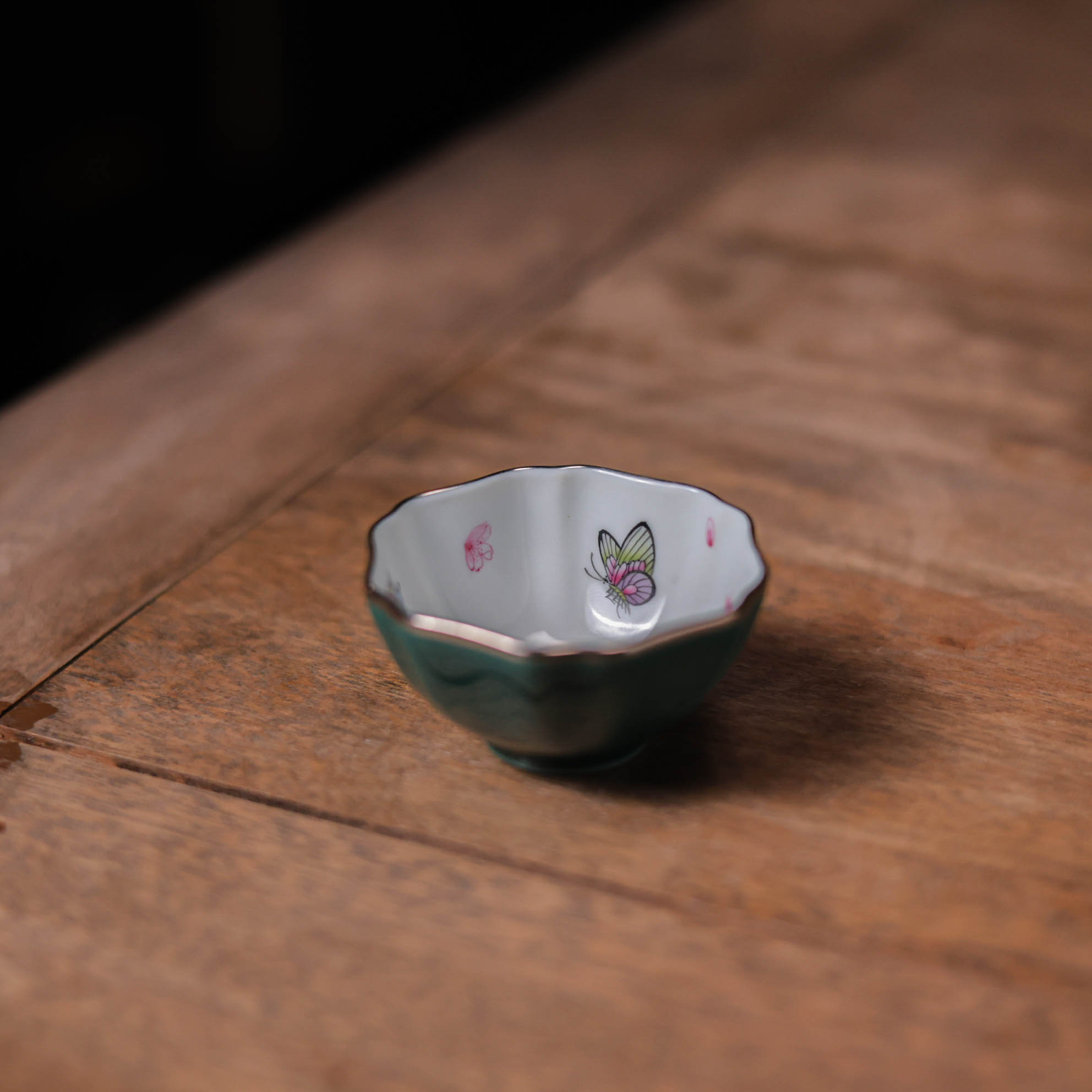 【小田甄陶】孔雀绿蝴蝶六方杯（华隐S1065）