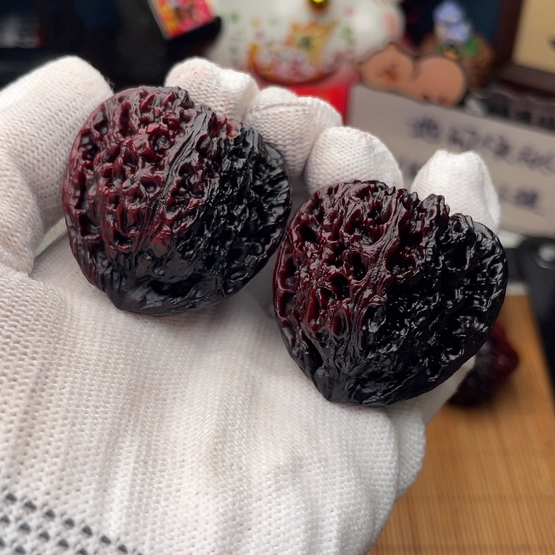 吊坠文玩核桃对彩南疆