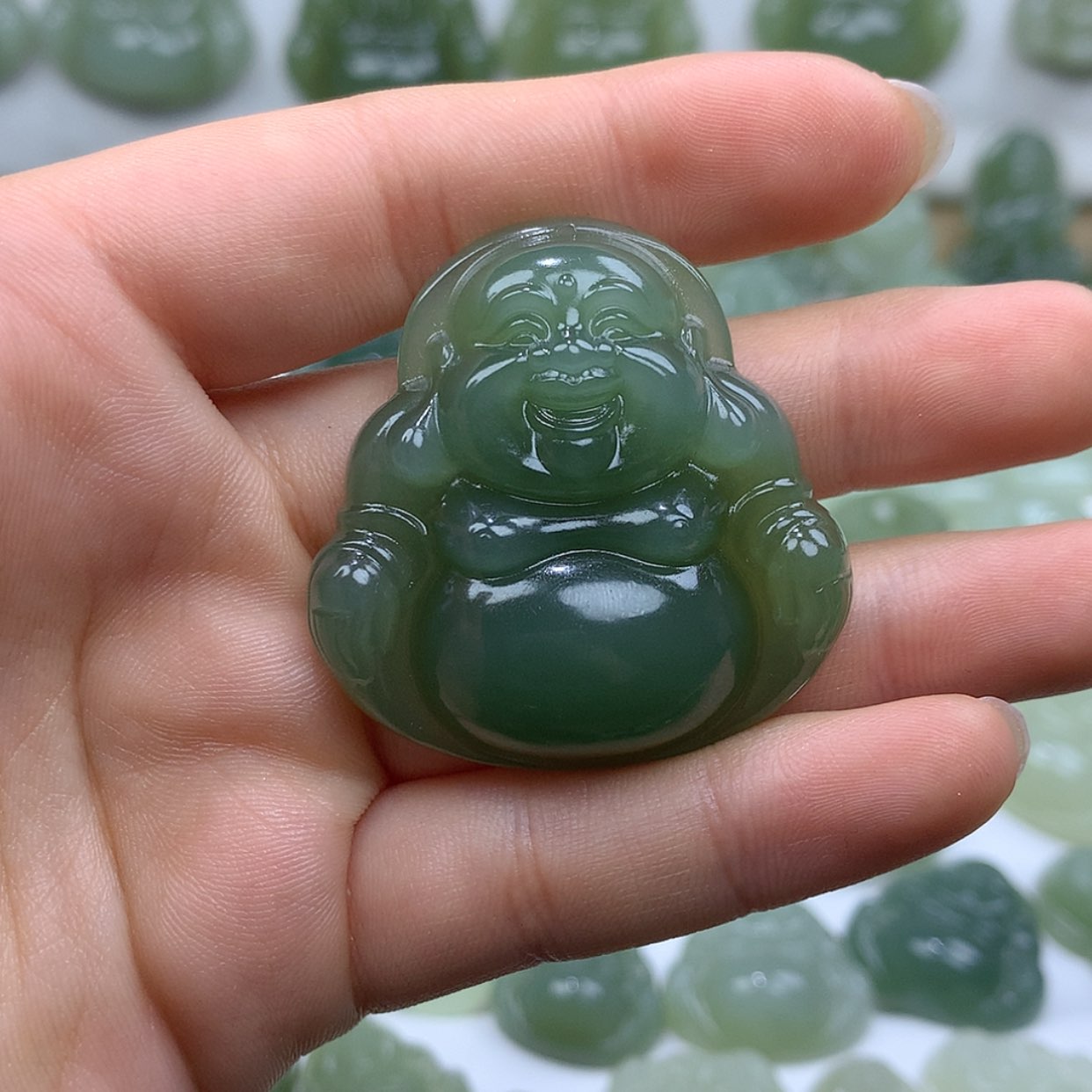 【闪购商品】颈饰未镶嵌和田玉芸**生